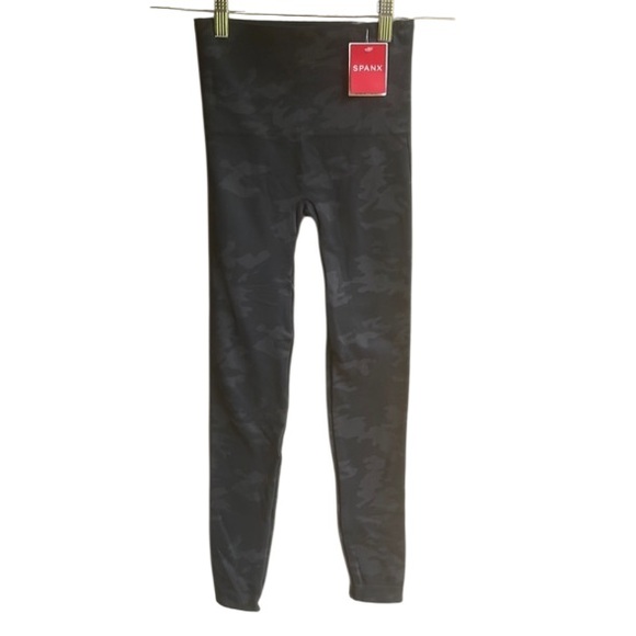 SPANX Pants - SPANX Ecocare Seamless Leggings Black Camo